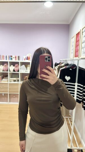 Camisola Assimétrica